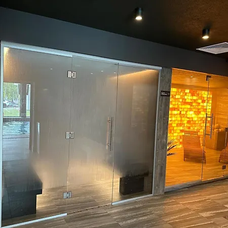 Kasprowicza 20 Luxury - Free Pool, Saunas, Salzgrotte, Jacuzzi, Gym, Children's Playroom, Fitness