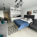 Apartment Kasprowicza 20 Luxury - Free Pool, Saunas, Salzgrotte, Jacuzzi, Gym, Children's Playroom, Fitness