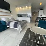 Apartment Kasprowicza 20 Luxury - Free Pool, Saunas, Salzgrotte, Jacuzzi, Gym, Children's Playroom, Fitness *