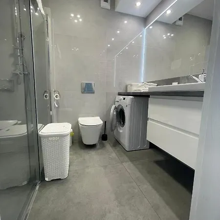 Kasprowicza 20 Luxury - Free Pool, Saunas, Salzgrotte, Jacuzzi, Gym, Children's Playroom, Fitness * Kolobřeh